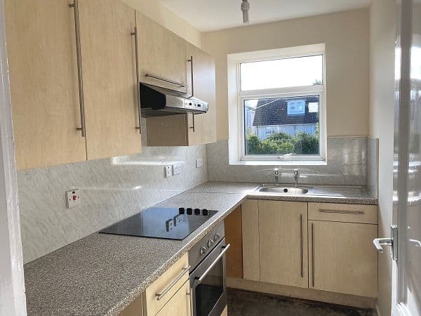 1 bed flat for sale in Dumfries & Galloway DG8 image 3