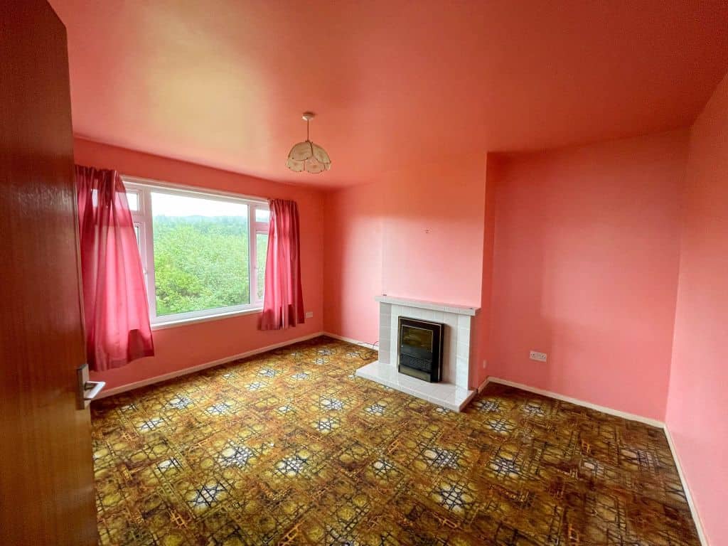 2 bed bungalow for sale in Highland IV47 image 4