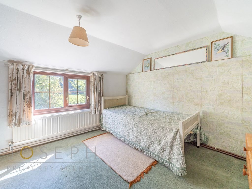 3 bed cottage for sale in Suffolk IP12 image 9