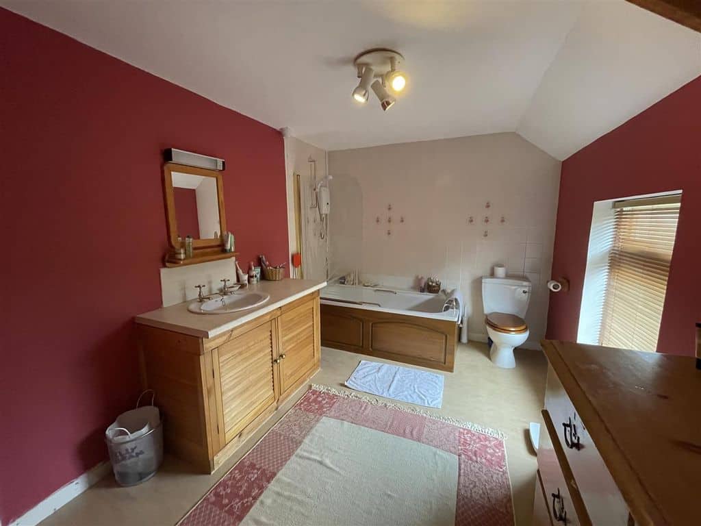 3 bed farm for sale in Carmarthenshire SA19 image 14