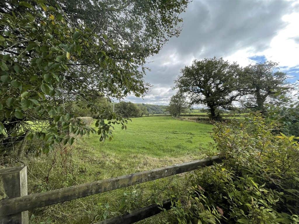 3 bed farm for sale in Carmarthenshire SA19 image 5
