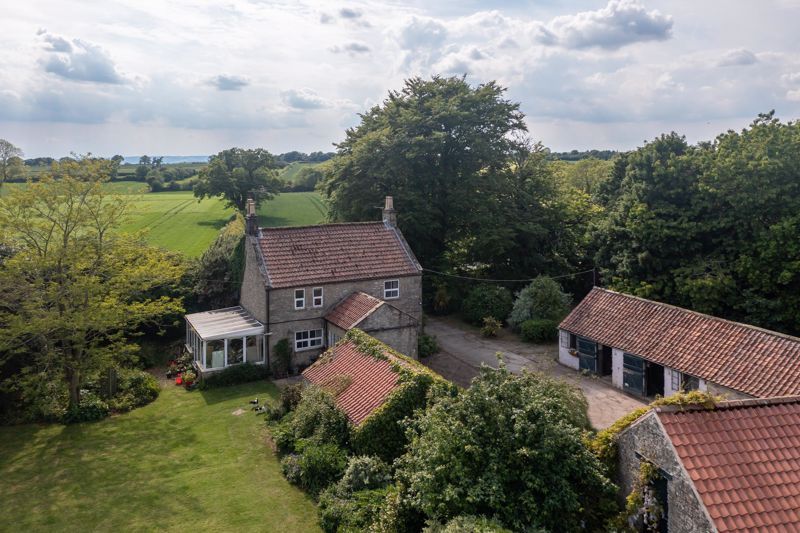 3 bed farm for sale in North Yorkshire YO18 image 2