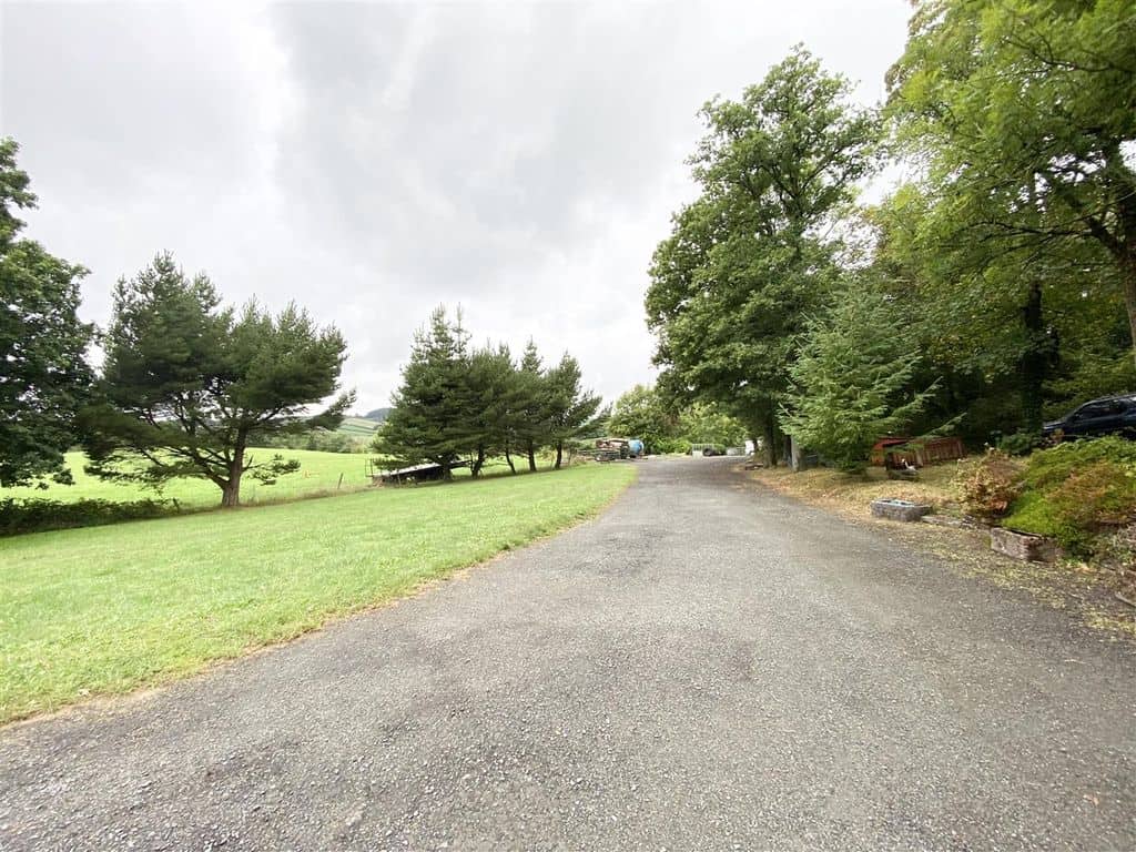 3 bed farm for sale in Carmarthenshire SA33 image 2