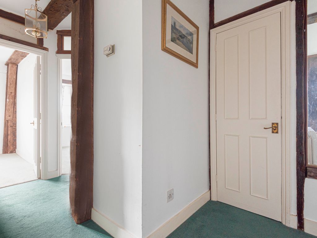 3 bed flat for sale in Oxfordshire RG9 image 8