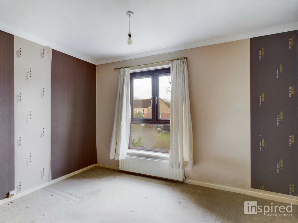 3 bed semi-detached house for sale in Buckinghamshire MK15 image 8