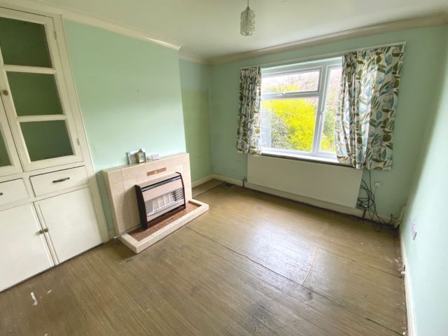 3 bed semi-detached house for sale in Northamptonshire NN4 image 4