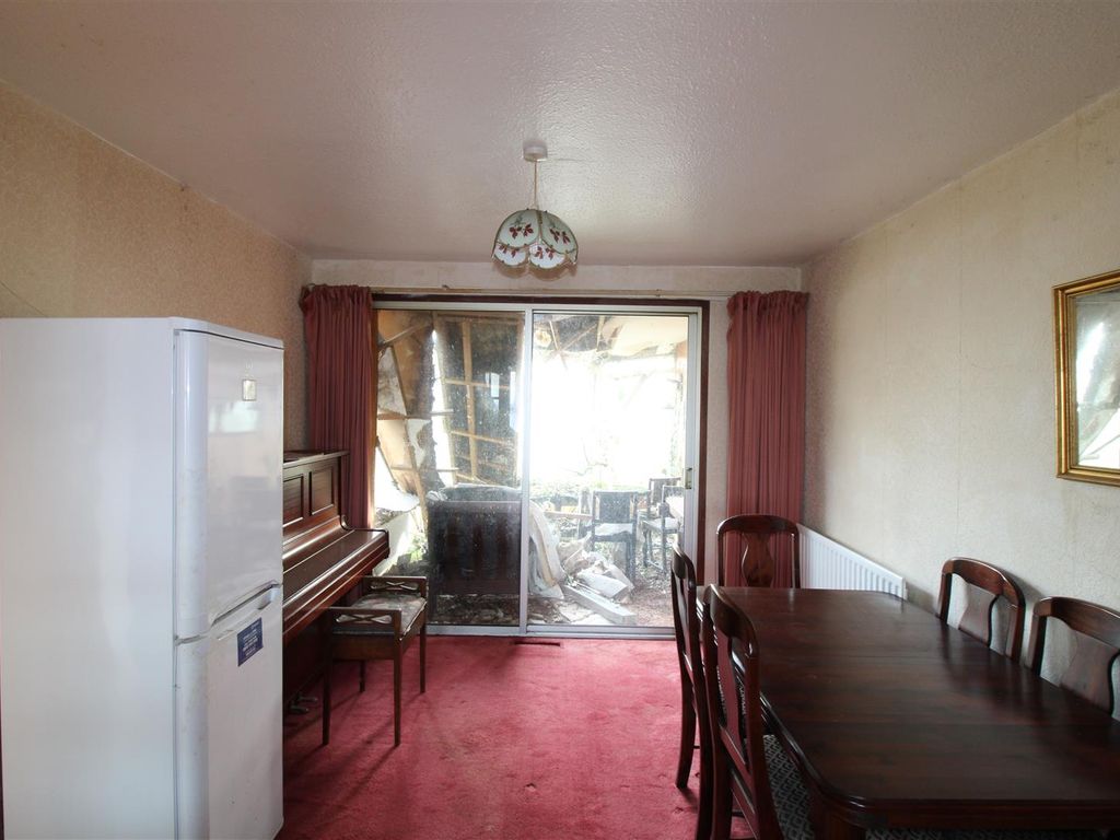 3 bed semi-detached house for sale in Tyne & Wear NE5 image 3