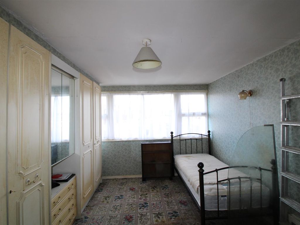 3 bed semi-detached house for sale in Tyne & Wear NE5 image 6