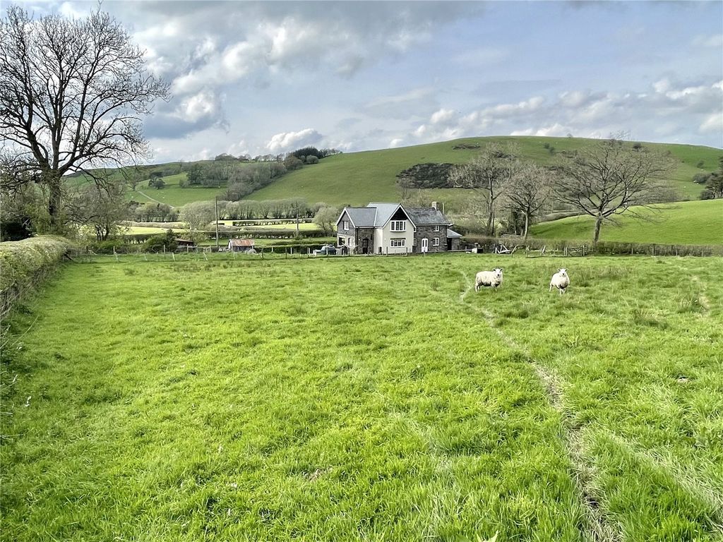 4 bed cottage for sale in Powys SY18 image 18