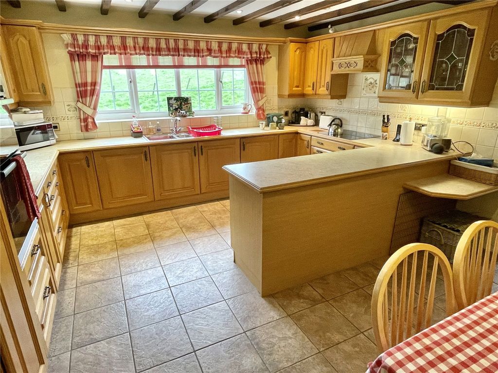 4 bed cottage for sale in Powys SY18 image 7