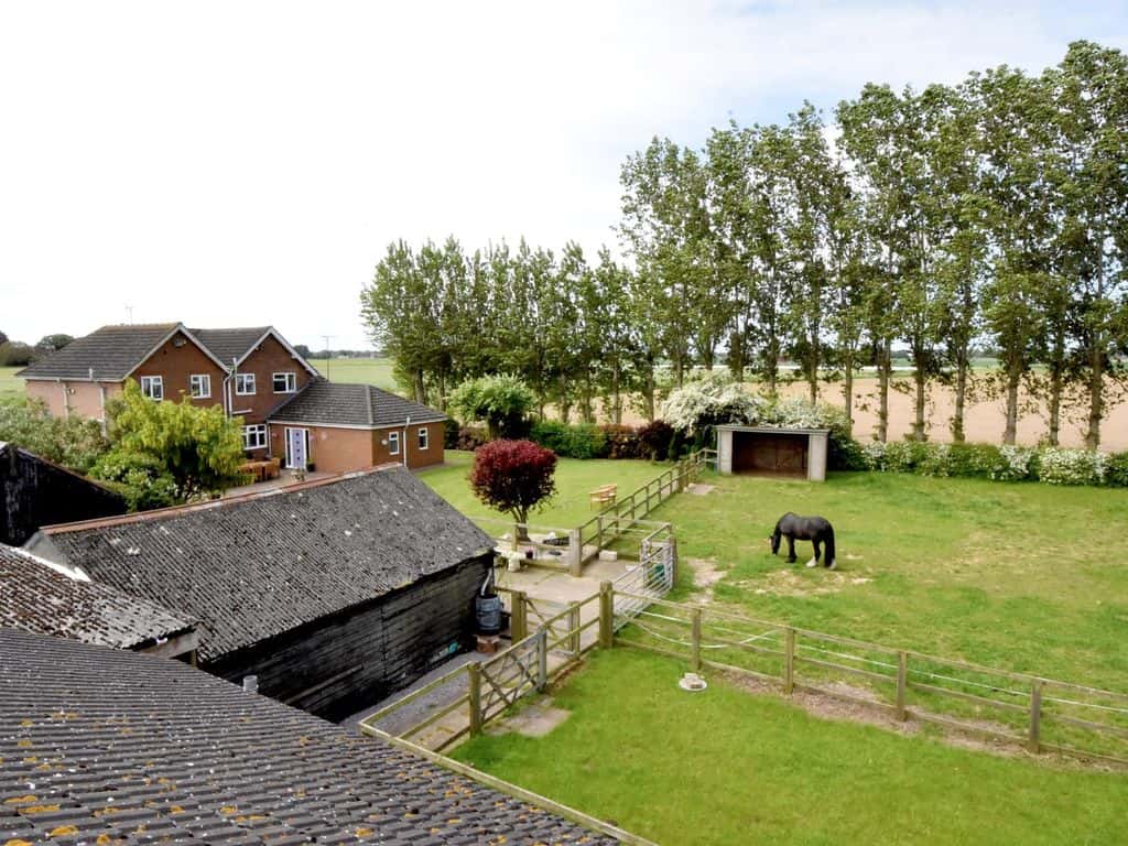 5 bed farmhouse for sale in Lincolnshire PE12 image 29