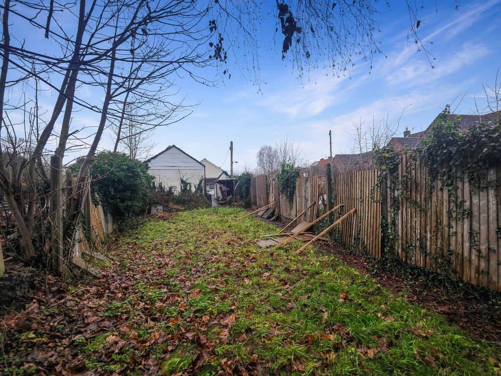 Land for sale in Lincolnshire LN3 image 7