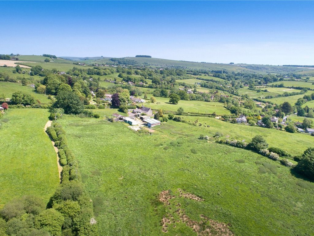 4 bed property for sale in Dorset SP7 image 9